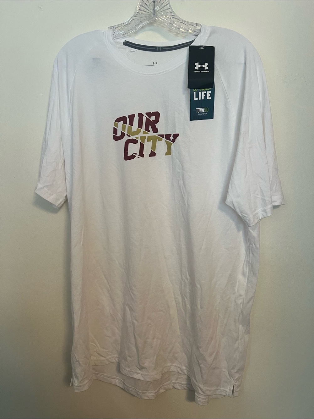 LG White Short-Sleeve Graphic Tee with Maroon and Olive Print